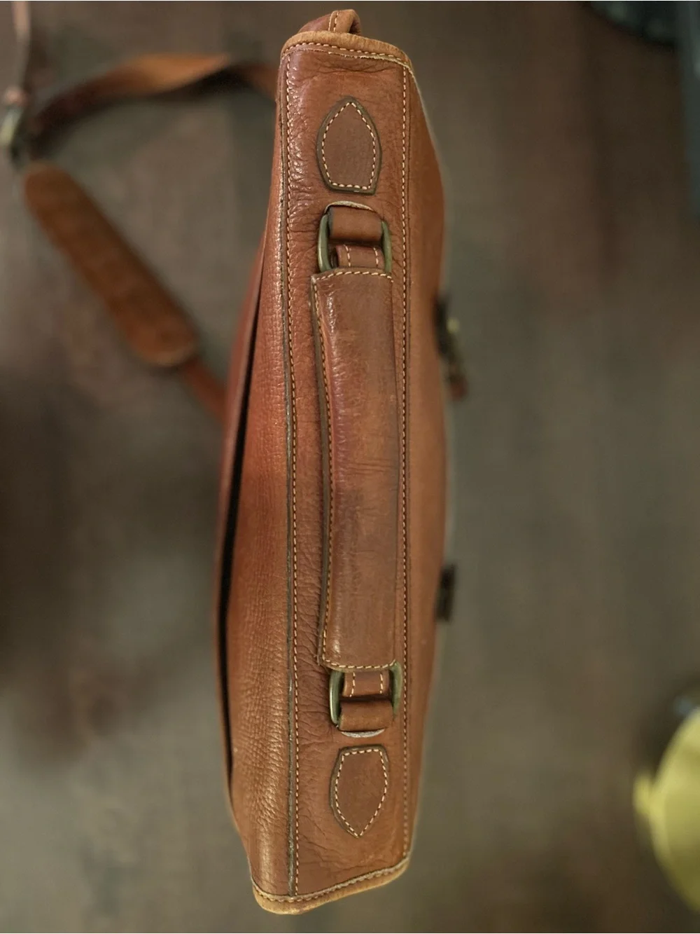 Levenger Brown Pebbled Leather Messenger Briefcase fits 13” Laptop English Made